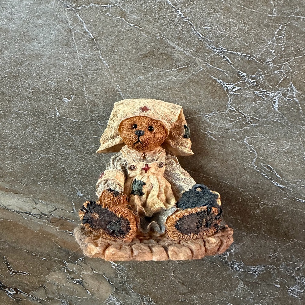 Boyd’s Bear Clara the Nurse Figurine